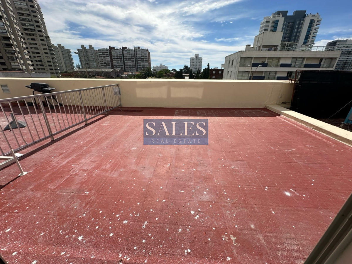 Apartamento ID.890 - Apartamento en venta de 3 dormitorios en Punta del Este