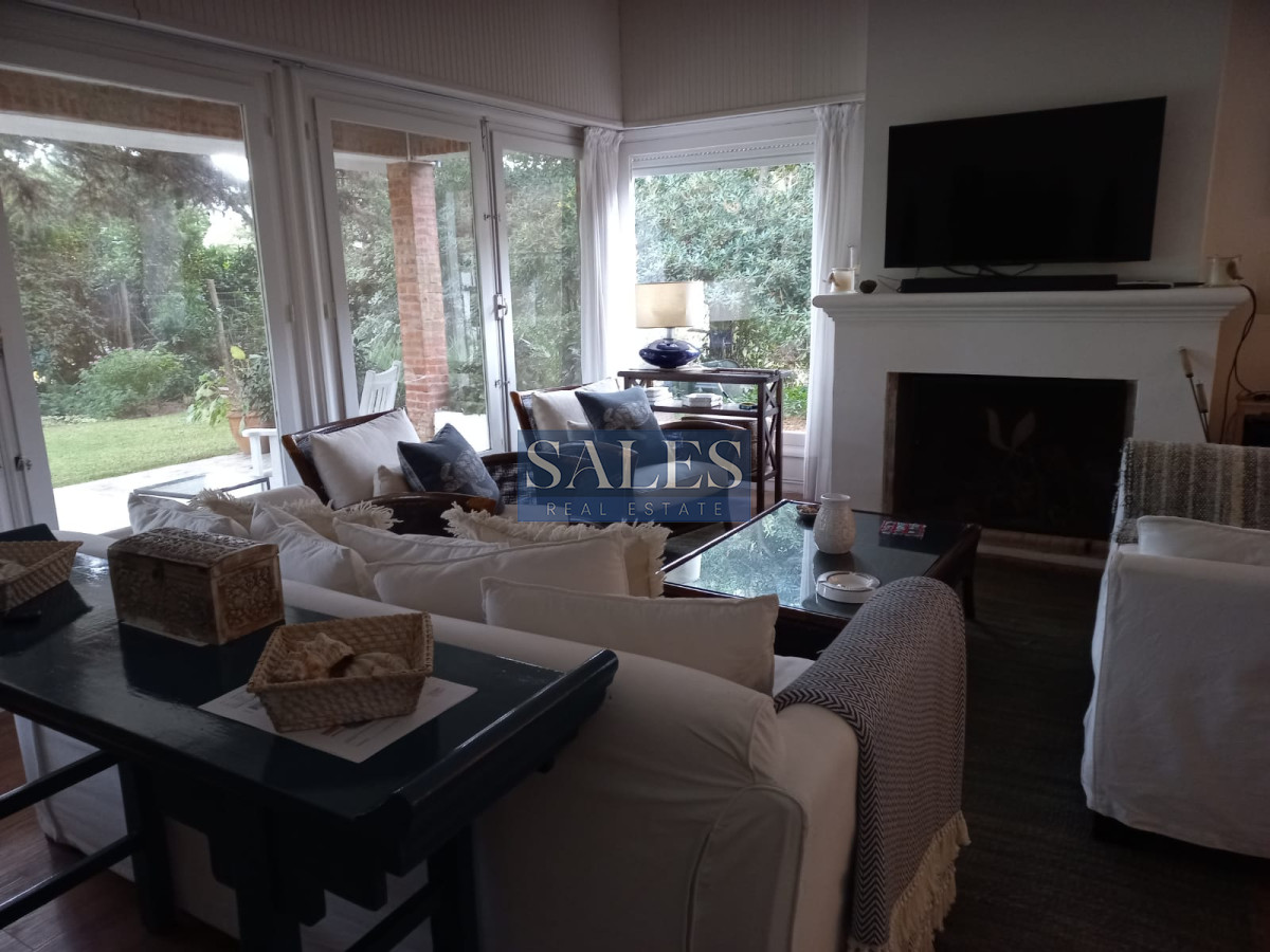 Casa ID.1162 - Alquiler anual de casa de 3 dormitorios en Punta del Este