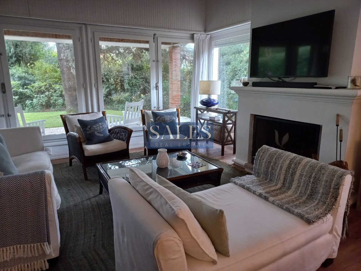Casa ID.1162 - Alquiler anual de casa de 3 dormitorios en Punta del Este