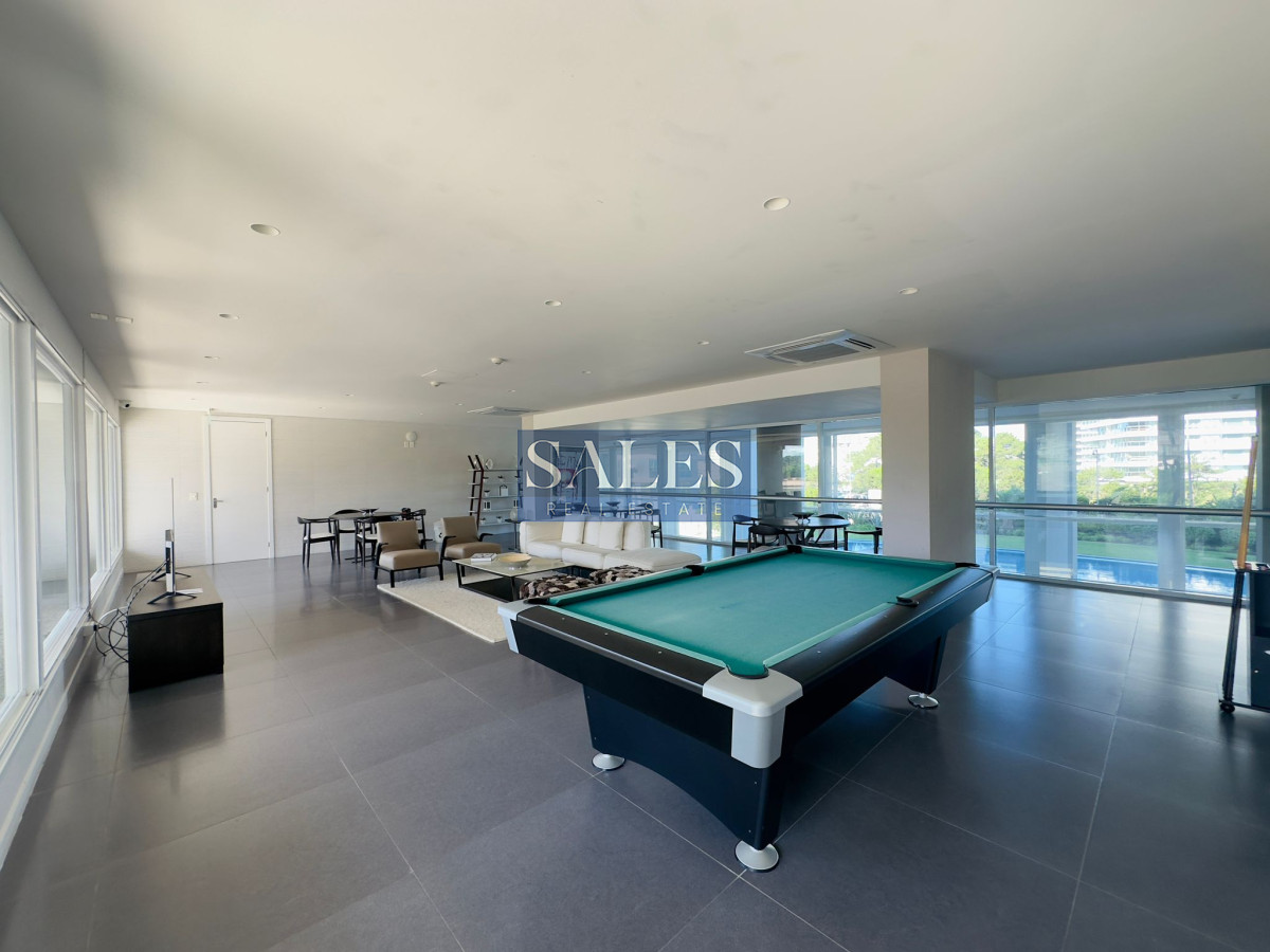 Apartamento ID.237 - Penthouse en VENTA, 3 dormitorios en suite + Dependencia, vista 180°.