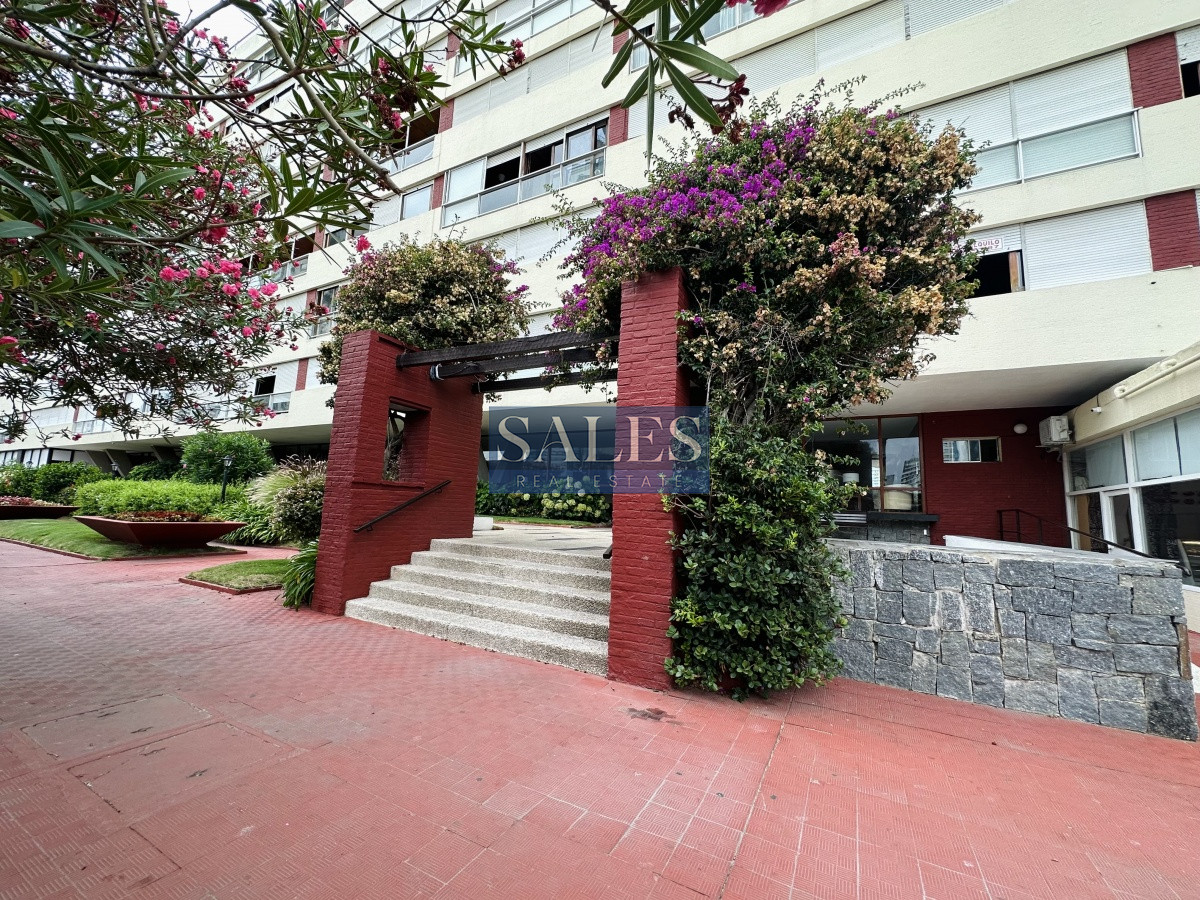 Apartamento ID.150 - Apartamento de 2 dormitorios en venta, Punta del Este