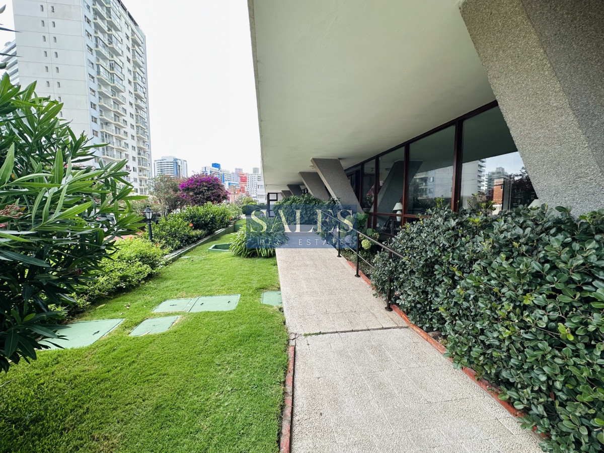 Apartamento ID.150 - Apartamento de 2 dormitorios en venta, Punta del Este