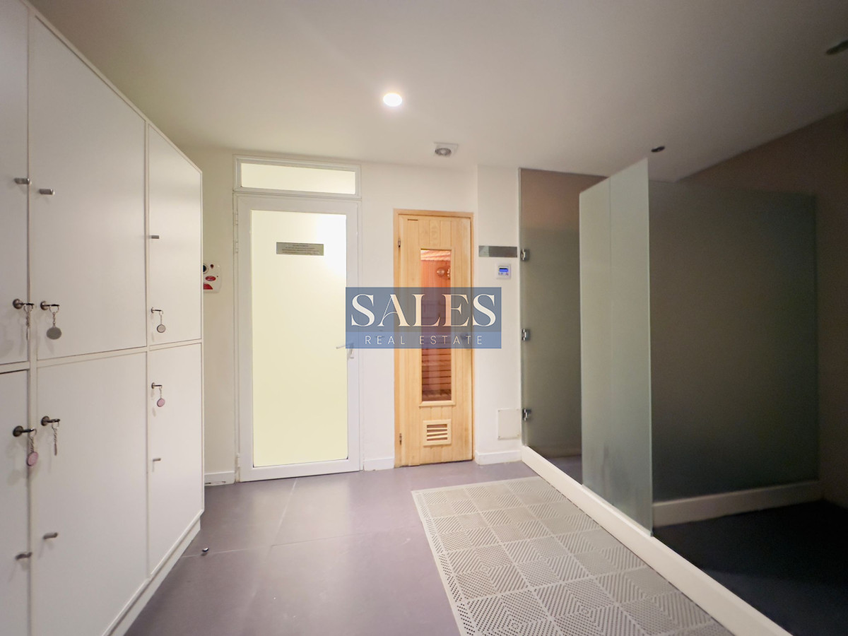 Apartamento ID.237 - Penthouse en VENTA, 3 dormitorios en suite + Dependencia, vista 180°.