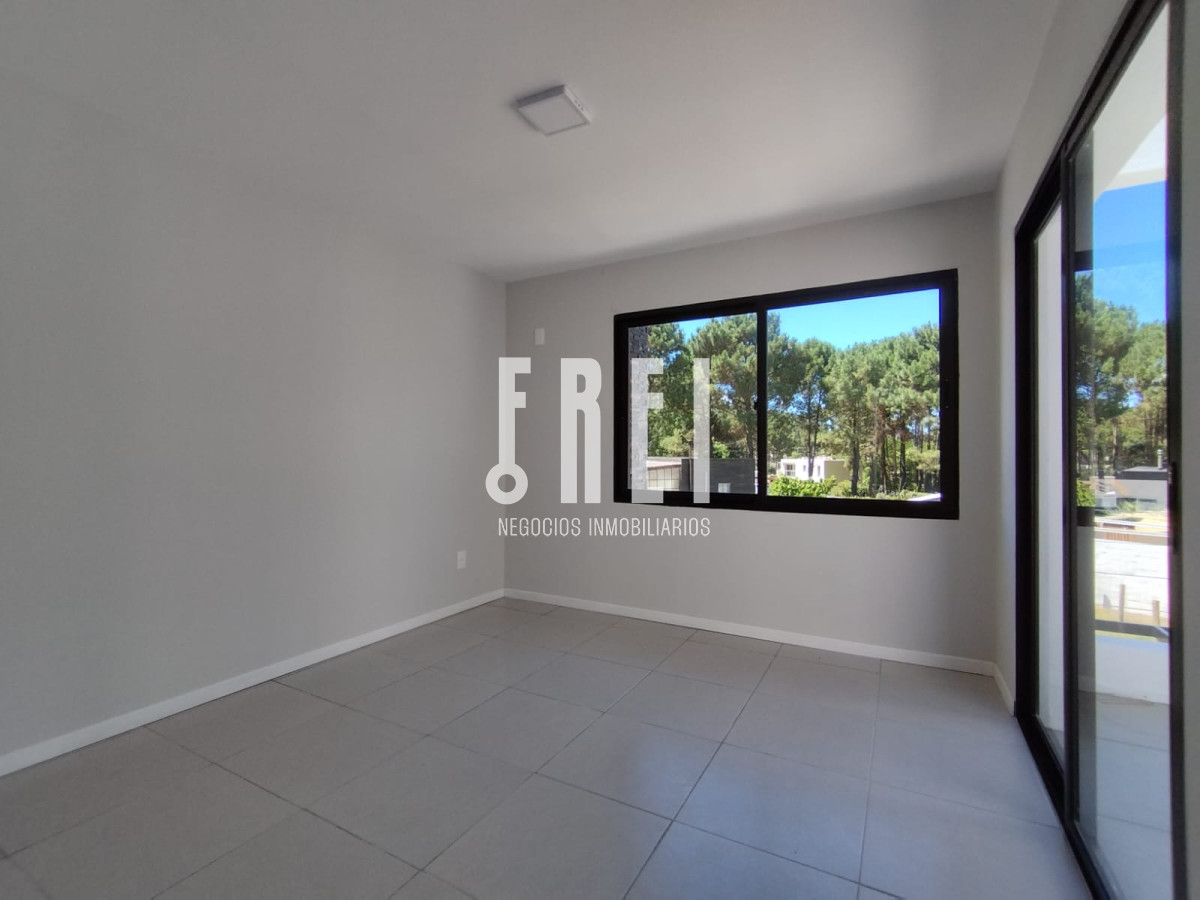 Casa ID.200 - Oportunidad en construccion, casa de 3 dormitorios en Parque Burnett