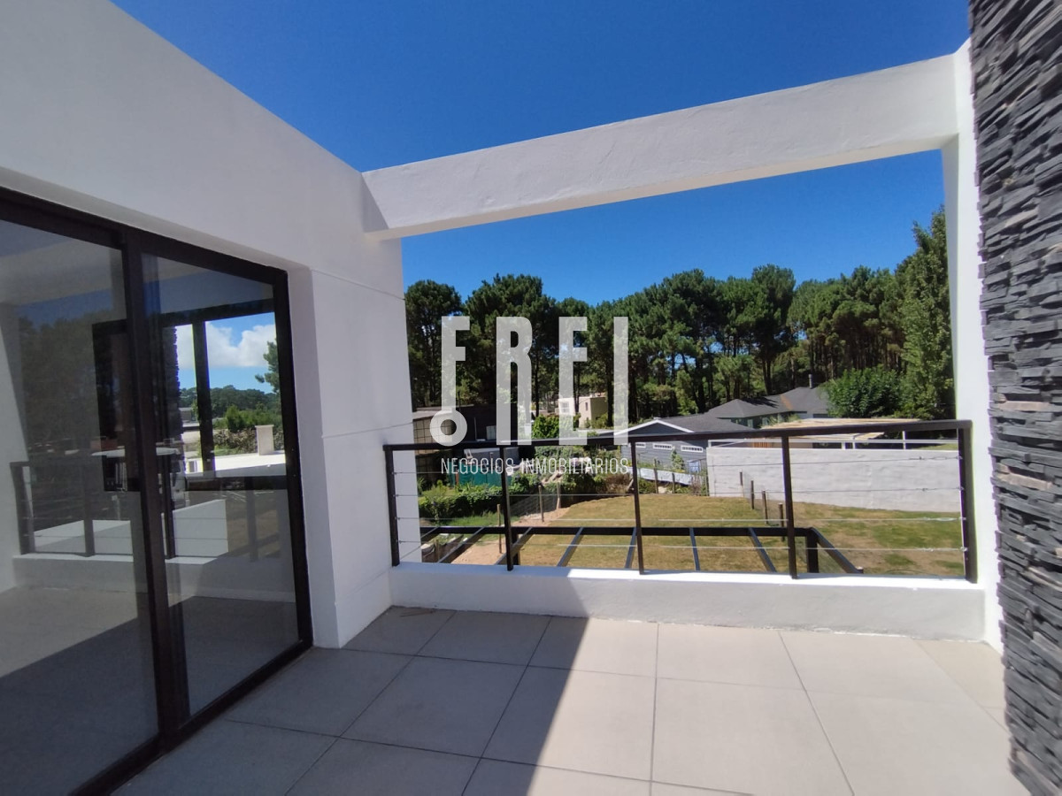 Casa ID.200 - Oportunidad en construccion, casa de 3 dormitorios en Parque Burnett