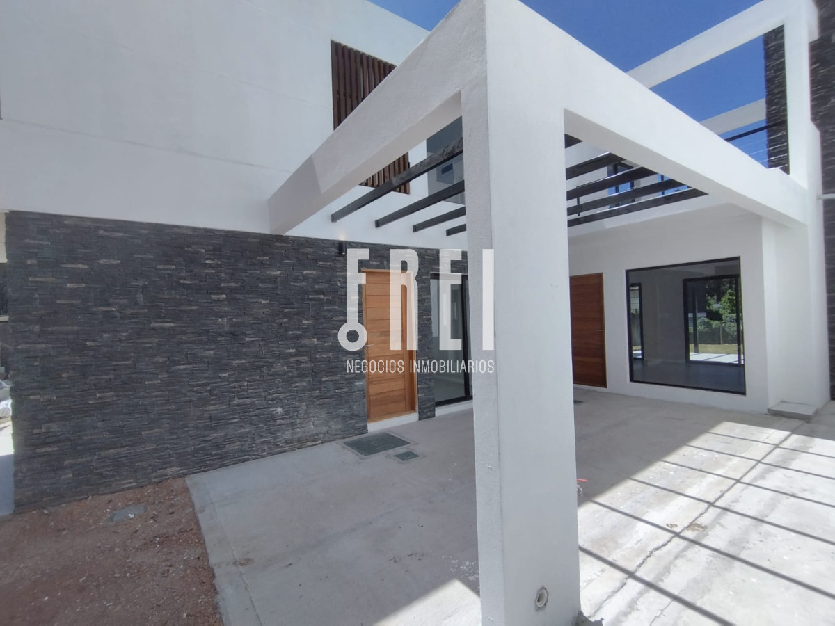 Casa ID.200 - Oportunidad en construccion, casa de 3 dormitorios en Parque Burnett