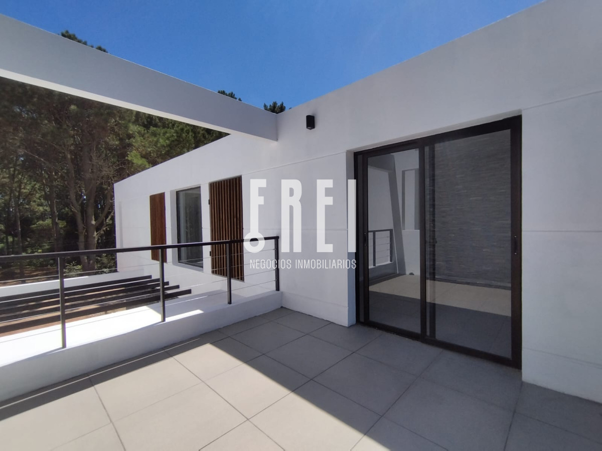 Casa ID.200 - Oportunidad en construccion, casa de 3 dormitorios en Parque Burnett