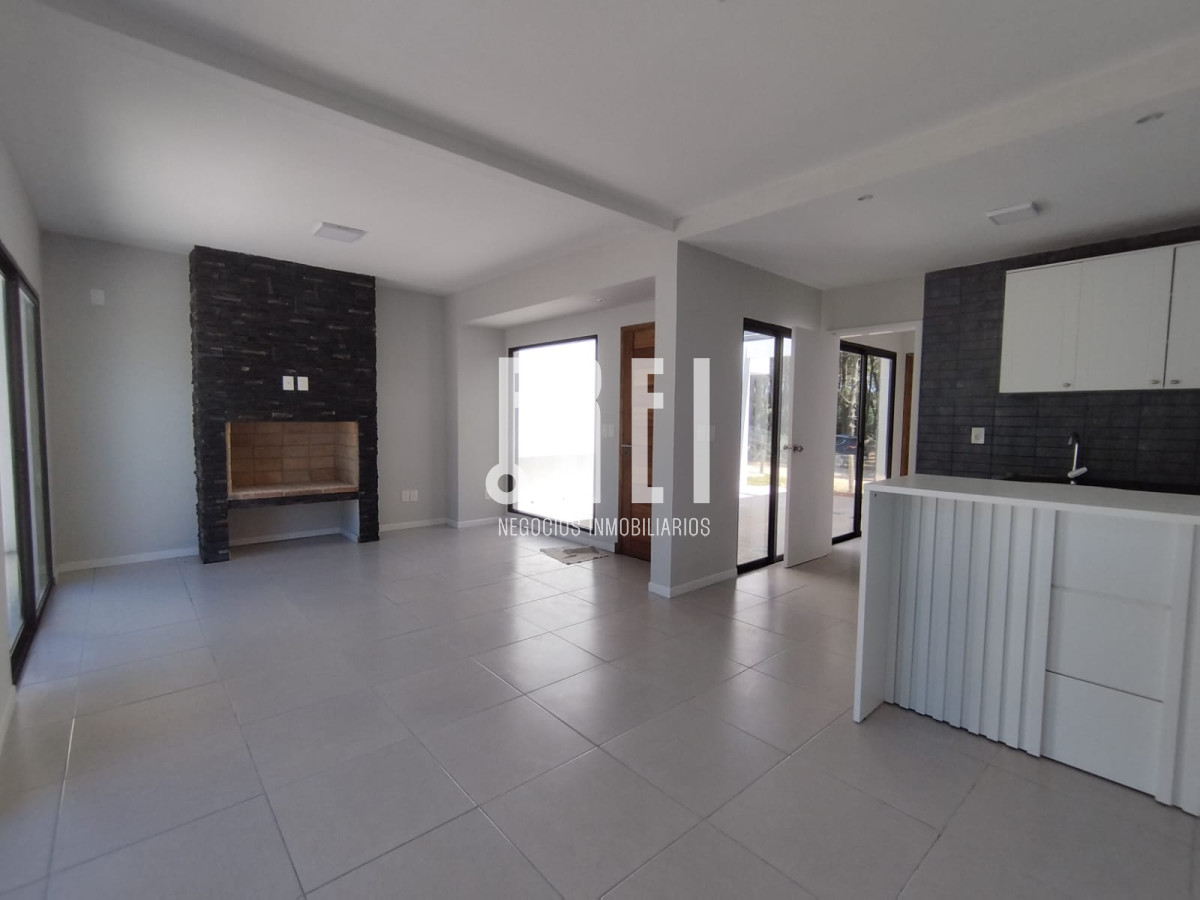 Casa ID.200 - Oportunidad en construccion, casa de 3 dormitorios en Parque Burnett