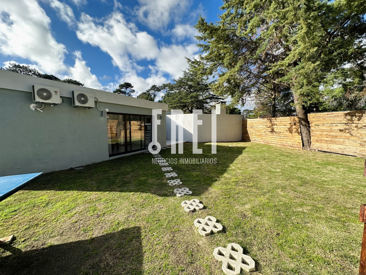 Casa ID.368 - Casa con piscina en venta  en Punta del Este
