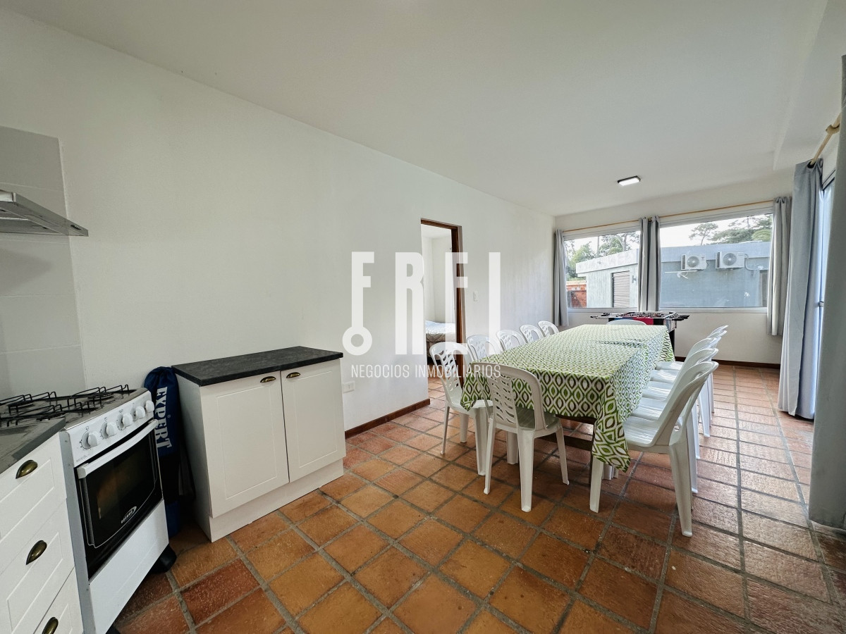 Casa ID.368 - Casa con piscina en venta  en Punta del Este