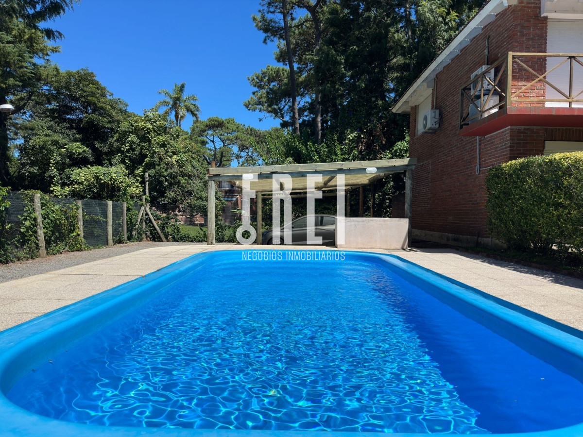 Casa ID.369 - Casa en venta de 2 dormitorios y medio en Punta del Este