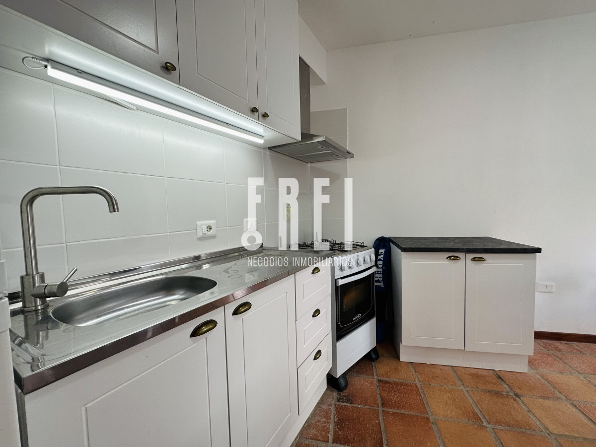 Casa ID.368 - Casa con piscina en venta  en Punta del Este