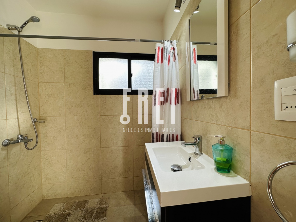 Casa ID.368 - Casa con piscina en venta  en Punta del Este