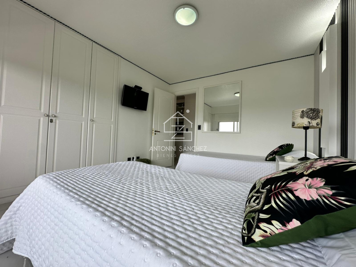 Apartamento ID.3050 - Venta de apartamento de dos dormitorios en Punta del Este