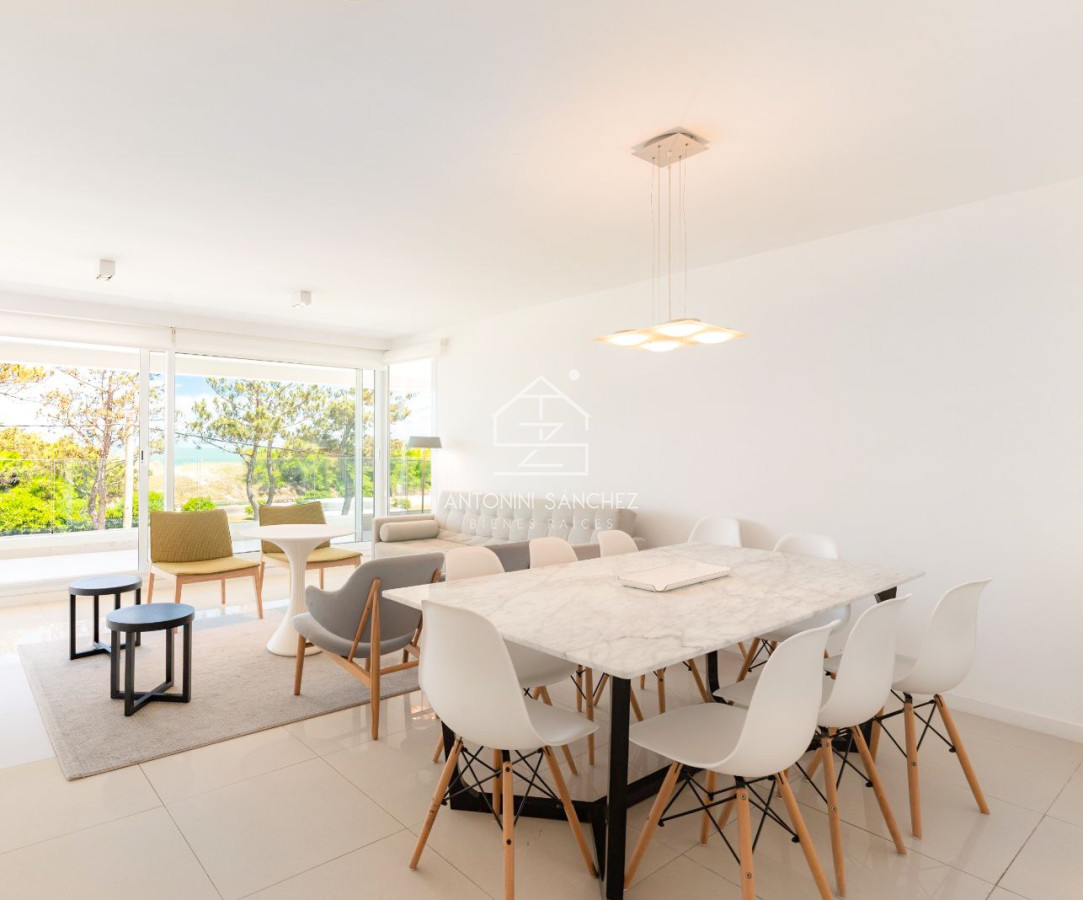 Apartamento ID.1988 - Apartamento en venta, 3 suites. Edificio Horizonte. Playa Mansa, Punta del Este