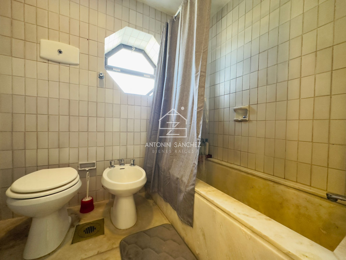 Apartamento ID.1426 - Apartamento en venta, 4 dormitorios, Punta del Este