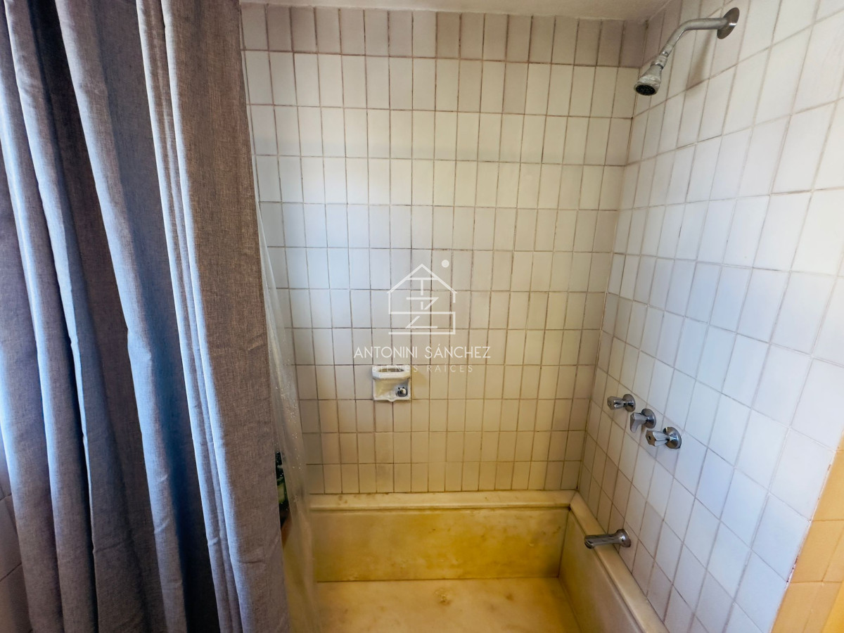 Apartamento ID.1426 - Apartamento en venta, 4 dormitorios, Punta del Este
