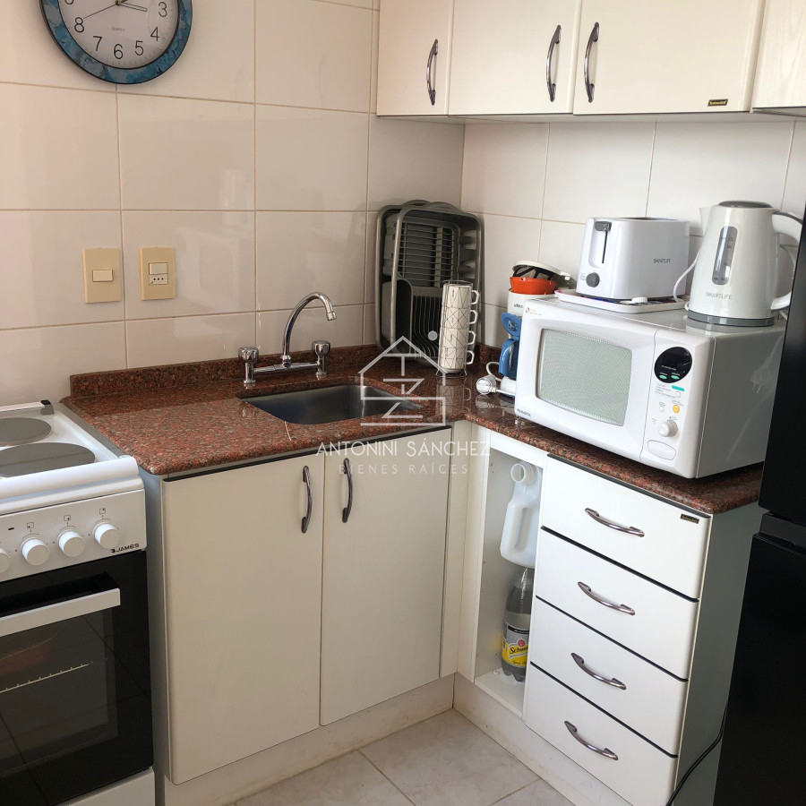 Apartamento ID.1585 - Alquiler de temporada de departamento de un dormitorio y medio en Punta del Este