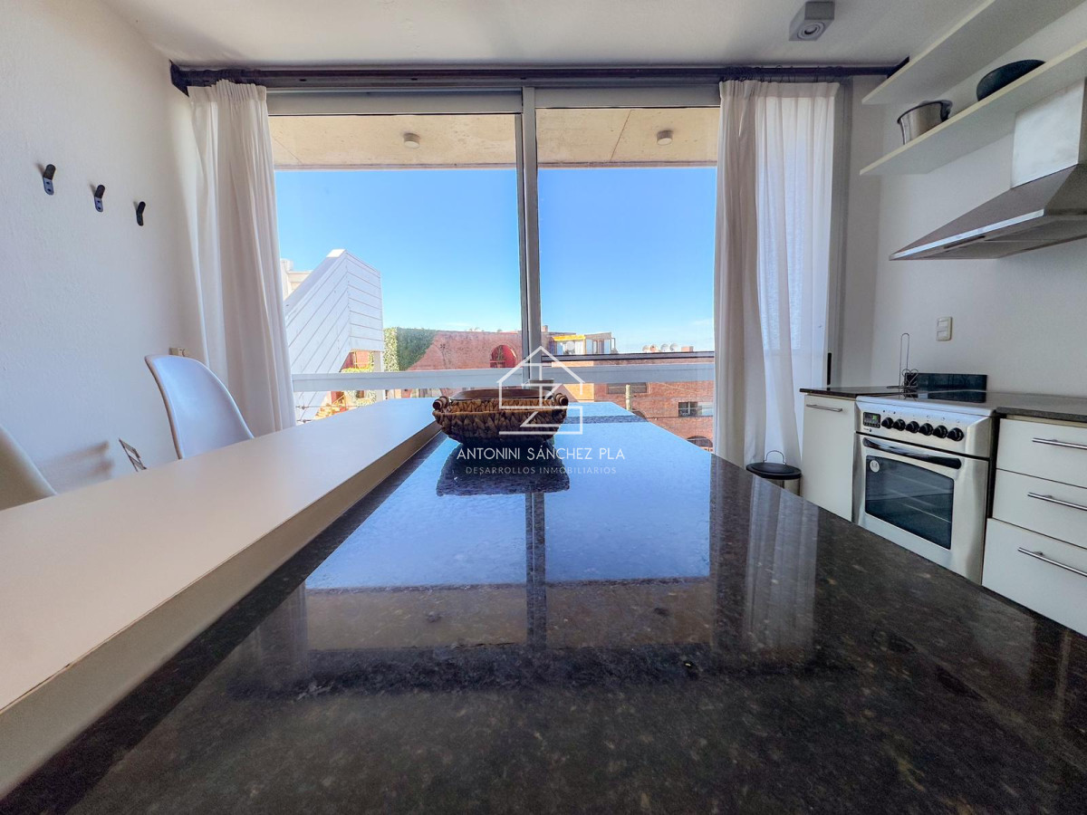 Apartamento ID.4096 - Penthouse Duplex en venta, con parrillero y vista al mar en Manantiales