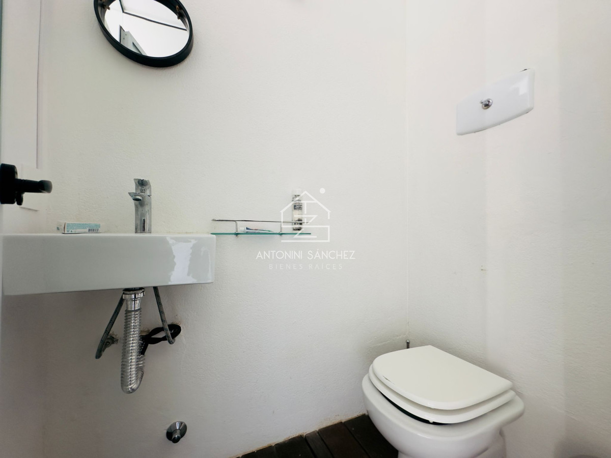 Apartamento ID.1255 - Apartamento en venta frente a playa brava.