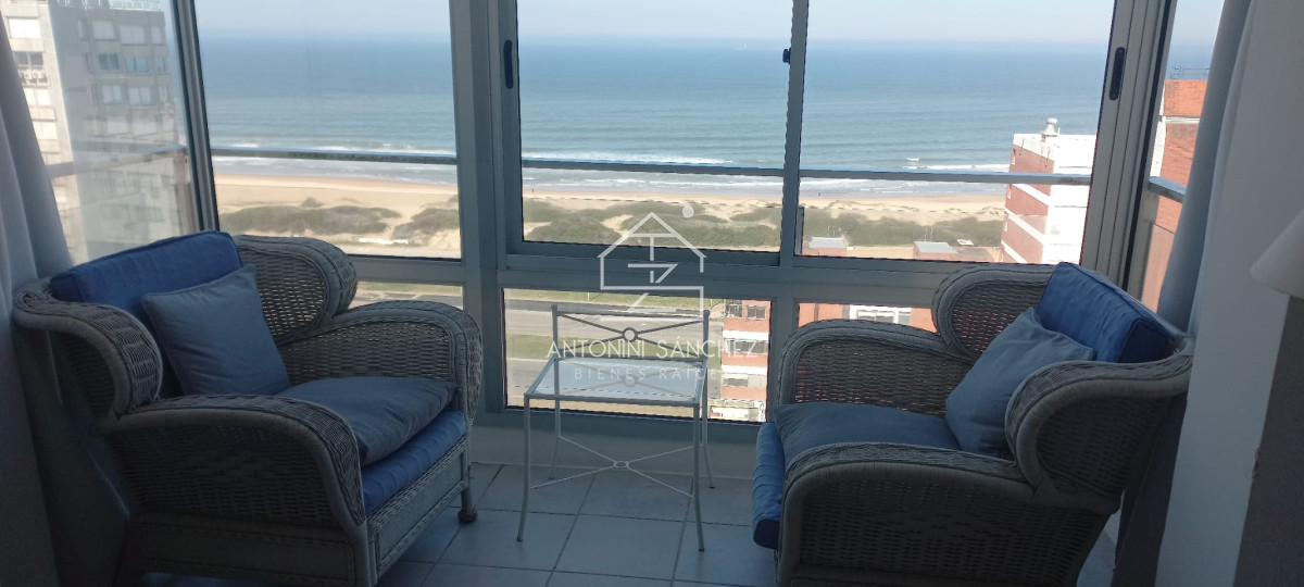 Apartamento ID.1590 - apartamento en alquiler, edificio con piscina