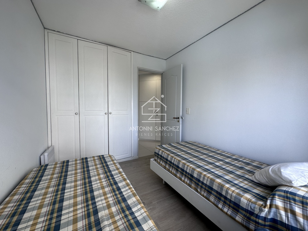 Apartamento ID.1776 - Apartamento de dos dormitorios en venta en Punta del Este