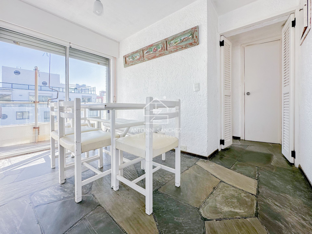 Apartamento ID.1382 - Penthouse en venta en Peninsula, 3 dormitorios, 3 baños, garaje