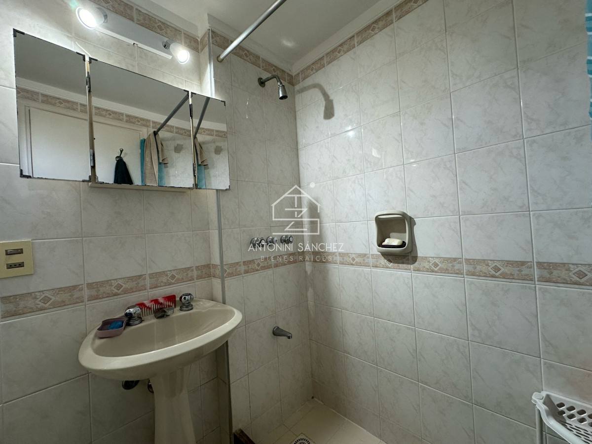 Apartamento ID.1587 - Apartamento en venta  y alquiler de 3 dormitorios en Punta del Este