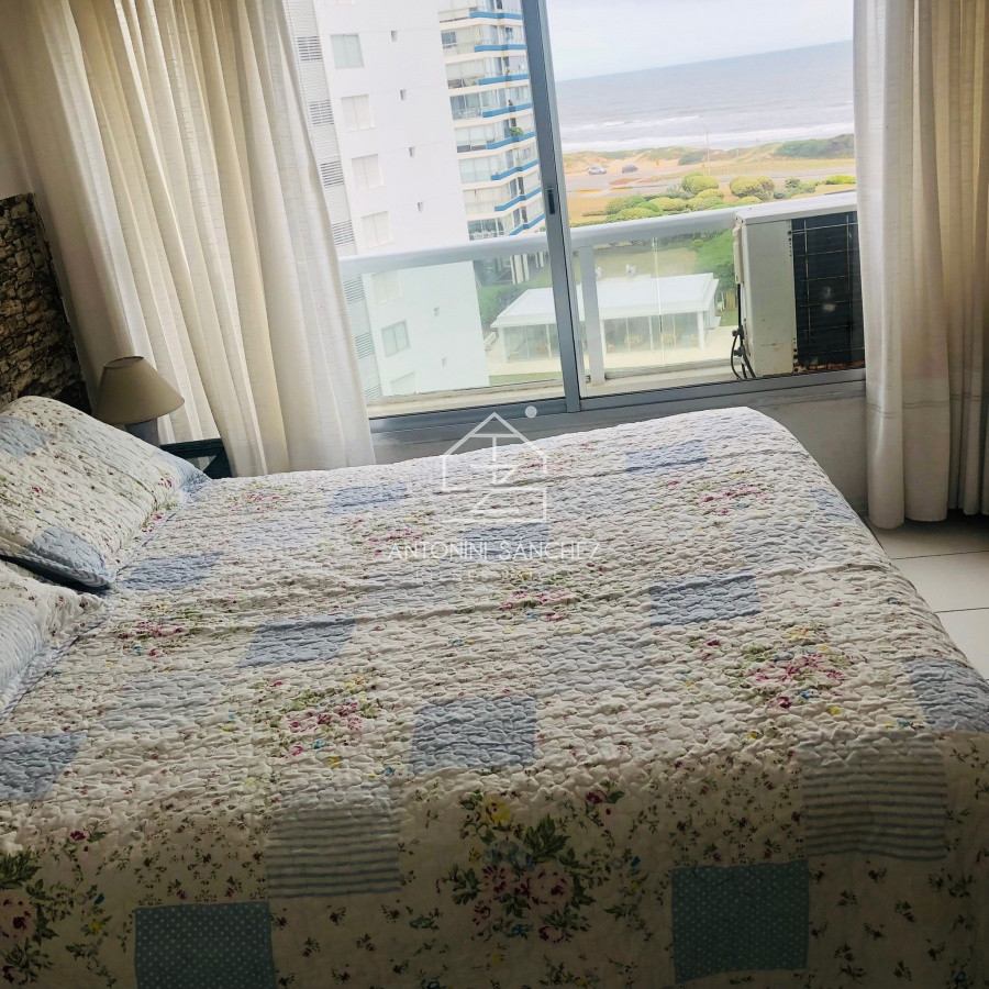 Apartamento ID.1944 - Alquiler y venta de apartamento de 1 dormitorio en Punta del Este