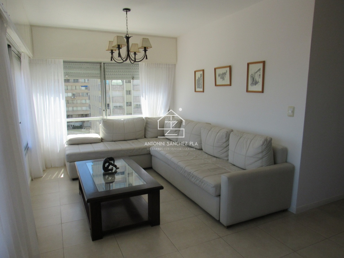 Apartamento ID.4069 - Apartamento en venta  de dos dormitorios en Punta del Este