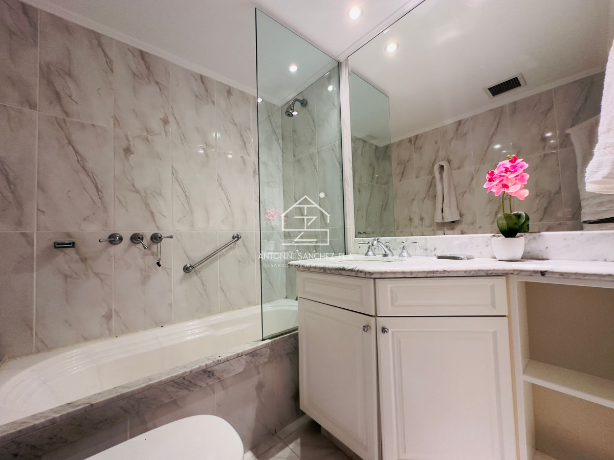 Apartamento ID.3354 - Apto en venta, excelente vista a la playa mansa, isla gorriti.