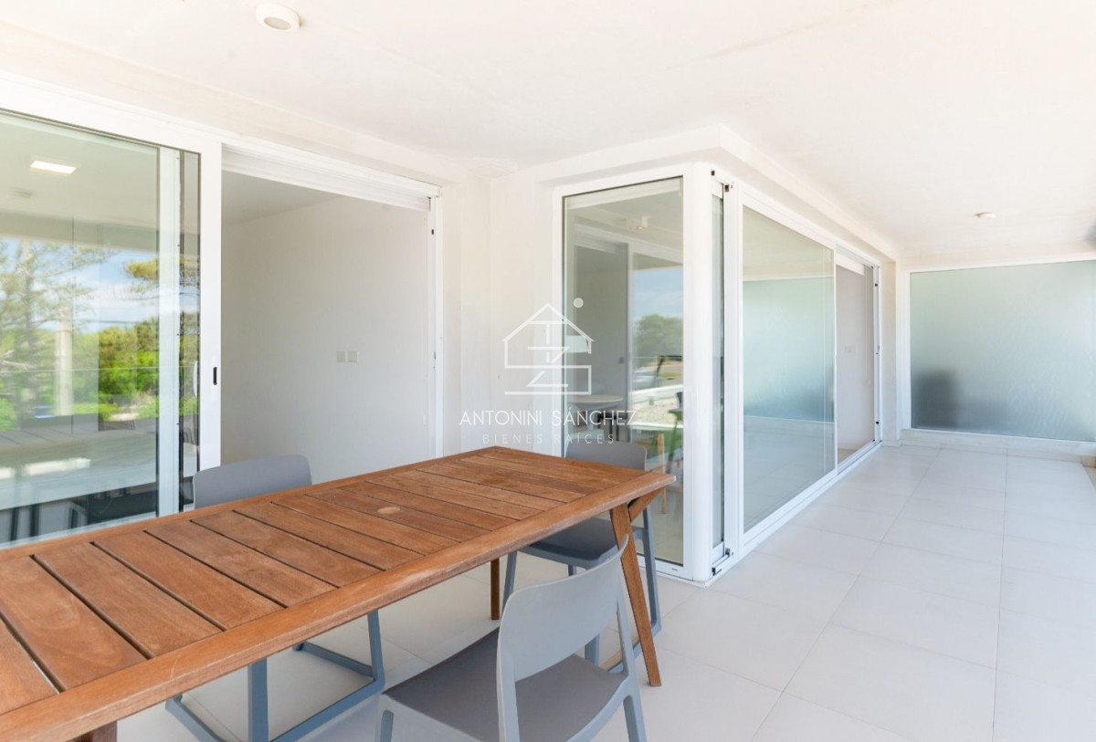 Apartamento ID.1988 - Apartamento en venta, 3 suites. Edificio Horizonte. Playa Mansa, Punta del Este
