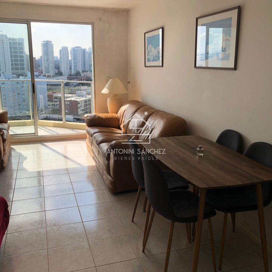 Apartamento ID.1585 - Alquiler de temporada de departamento de un dormitorio y medio en Punta del Este