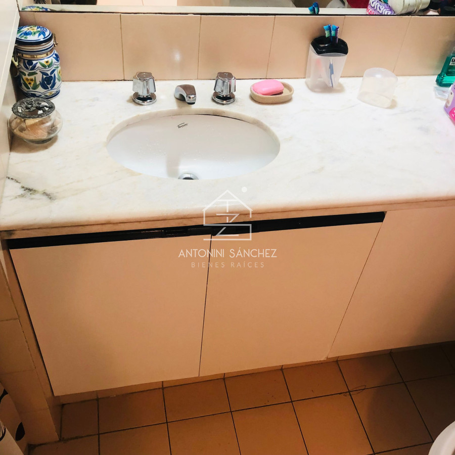 Apartamento ID.1944 - Alquiler y venta de apartamento de 1 dormitorio en Punta del Este