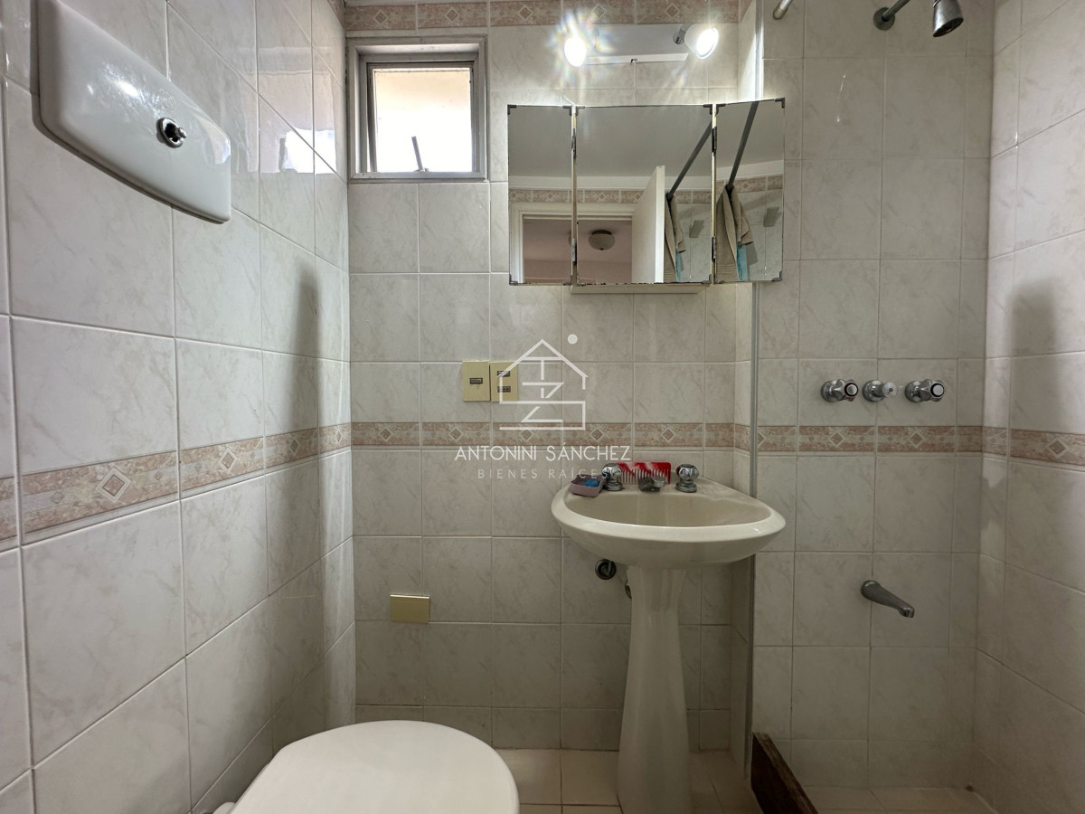 Apartamento ID.1587 - Apartamento en venta  y alquiler de 3 dormitorios en Punta del Este
