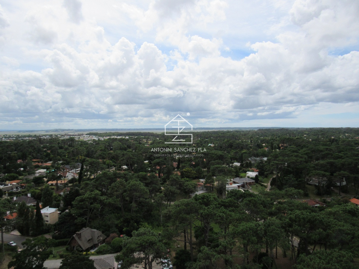 Apartamento ID.4360 - Venta de apartamento de dos dormitorios en Punta del Este