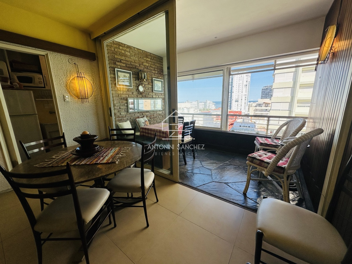 Apartamento ID.1651 - Venta de apartamento de dos dormitorios en Punta del Este