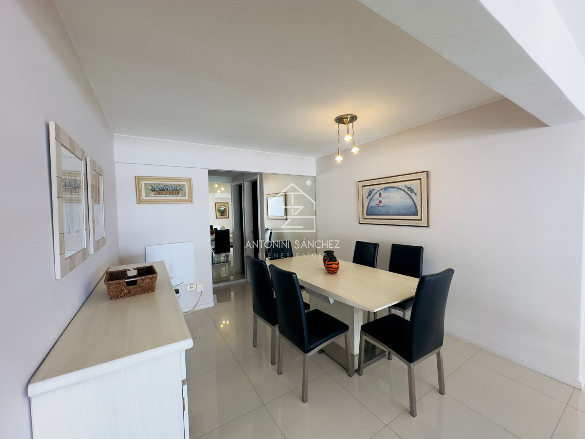 Apartamento ID.2007 - Alquiler y venta de apartamento de 2 dormitorios en Punta del Este.