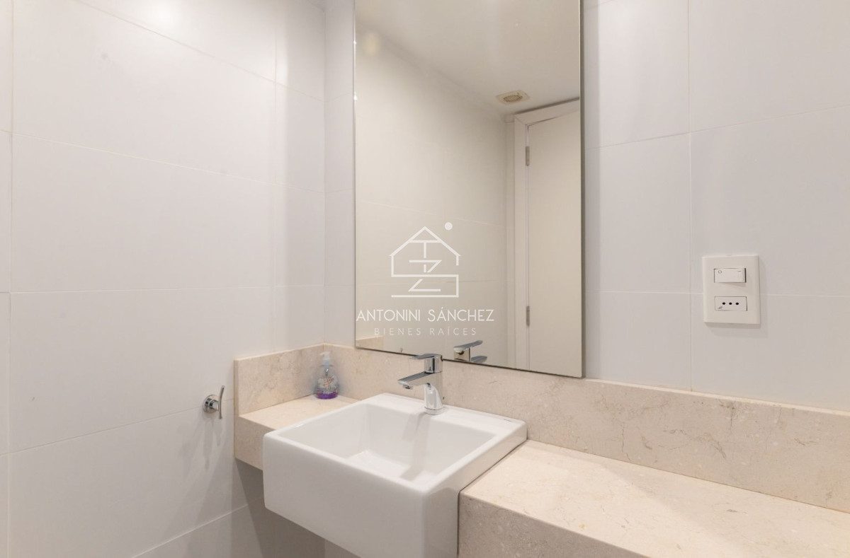 Apartamento ID.1988 - Apartamento en venta, 3 suites. Edificio Horizonte. Playa Mansa, Punta del Este