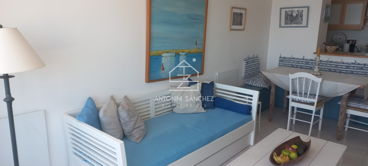 Apartamento ID.1590 - apartamento en alquiler, edificio con piscina