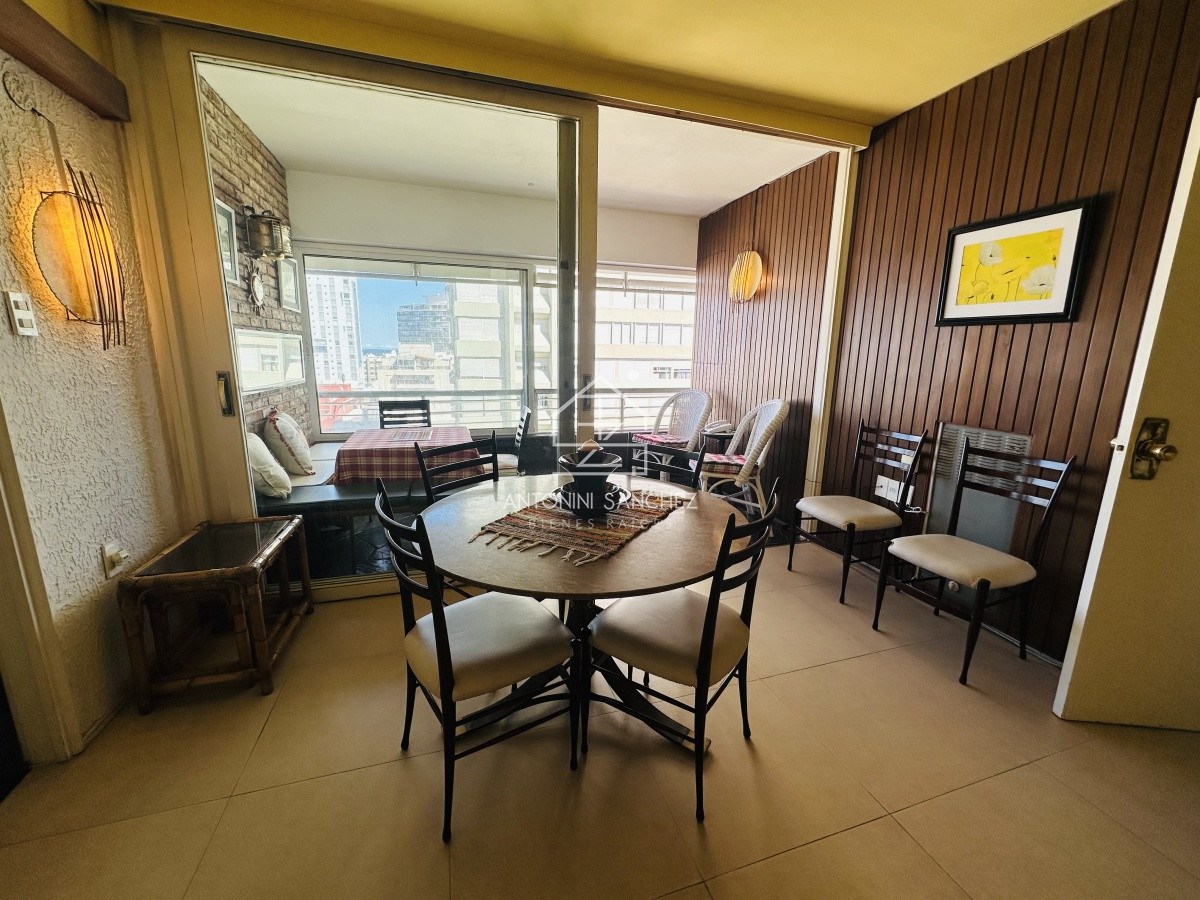 Apartamento ID.1651 - Venta de apartamento de dos dormitorios en Punta del Este