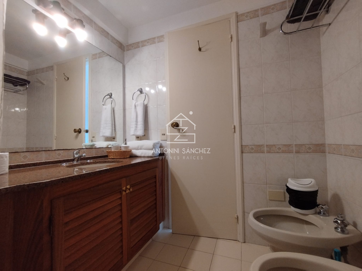 Apartamento ID.1588 - Alquiler de Apartamento en Punta del Este