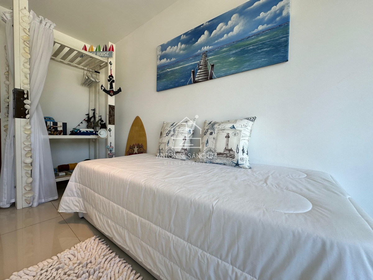 Apartamento ID.1683 - Venta de apartamento en Blue Bird, tres suites. Playa Brava. 