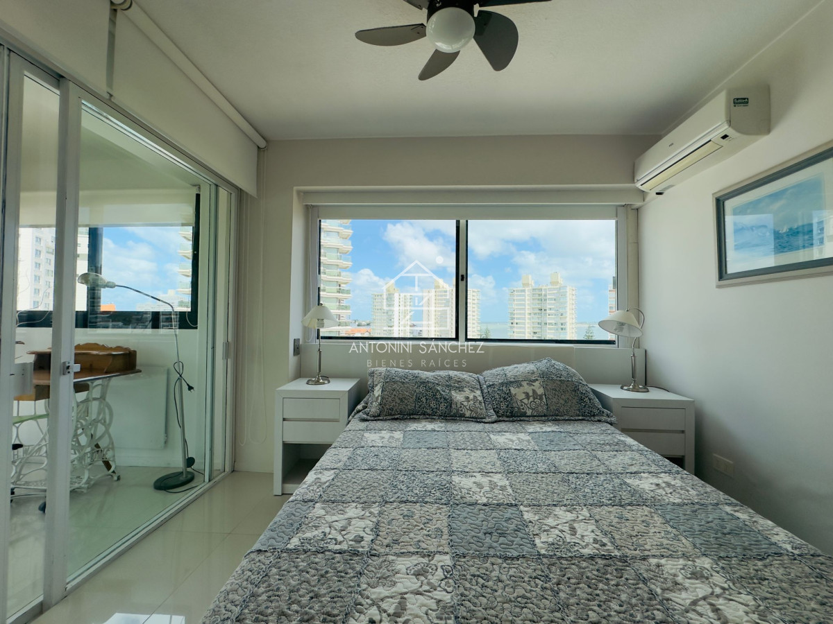 Apartamento ID.2007 - Alquiler y venta de apartamento de 2 dormitorios en Punta del Este.