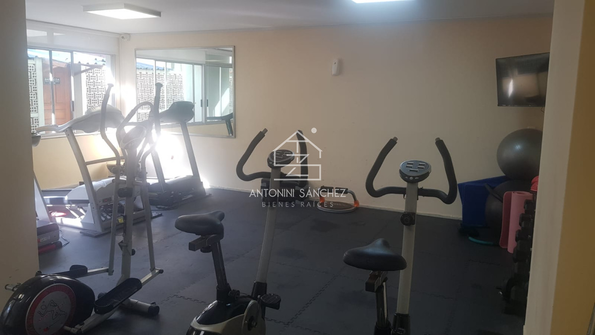 Apartamento ID.1825 - Apartamento en venta de 3 dormitorios en Punta del Este.-