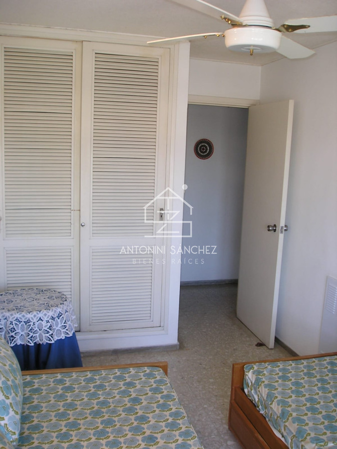 Apartamento ID.1825 - Apartamento en venta de 3 dormitorios en Punta del Este.-