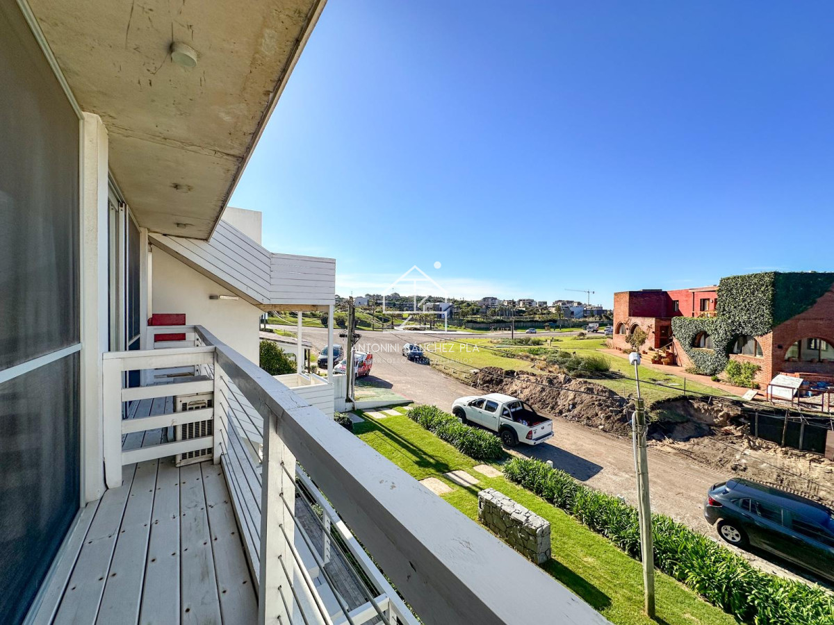 Apartamento ID.4096 - Penthouse Duplex en venta, con parrillero y vista al mar en Manantiales