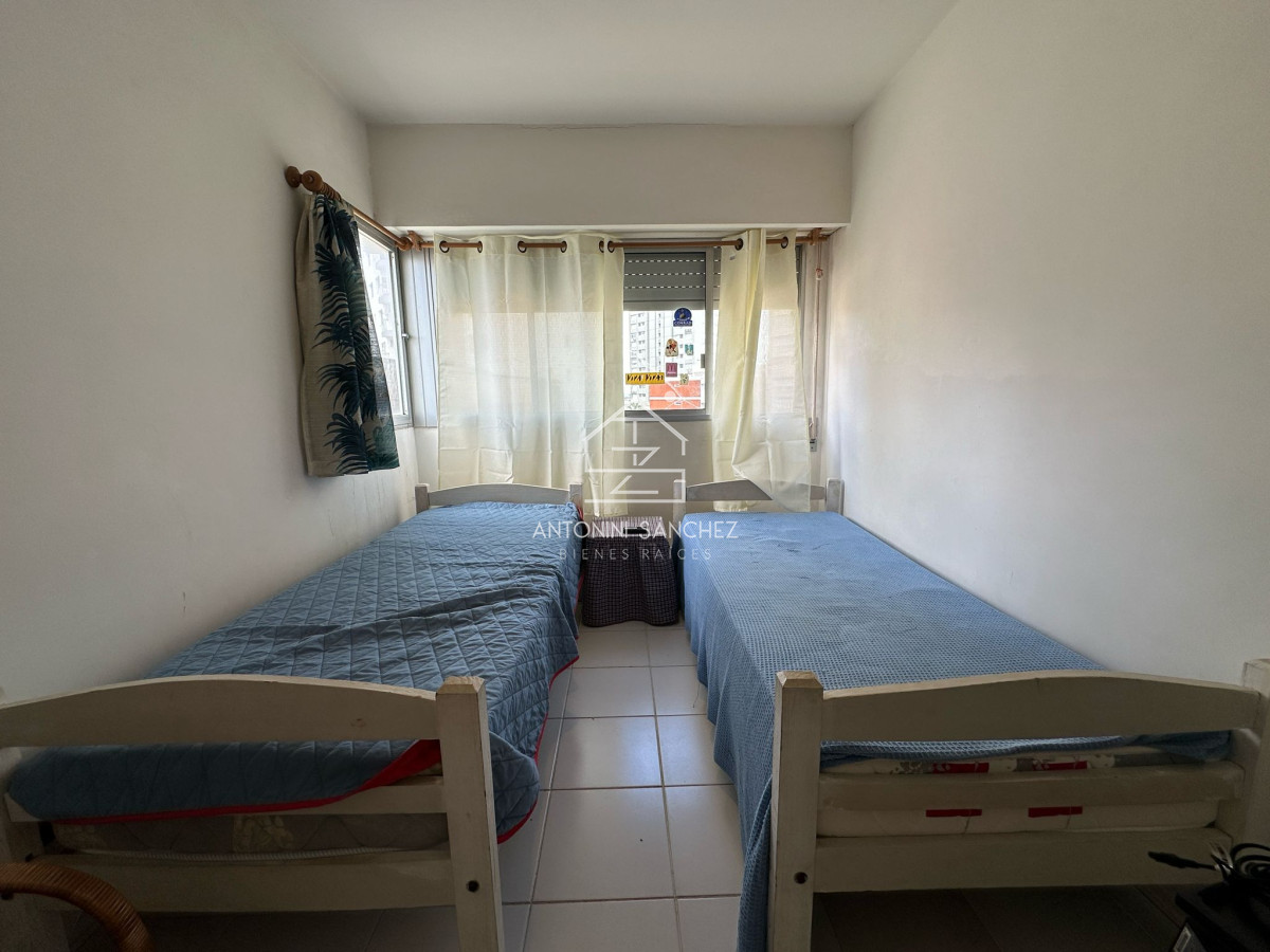 Apartamento ID.1587 - Apartamento en venta  y alquiler de 3 dormitorios en Punta del Este
