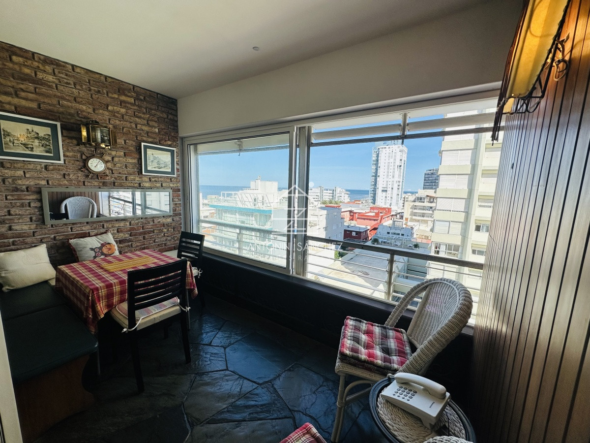 Apartamento ID.1651 - Venta de apartamento de dos dormitorios en Punta del Este