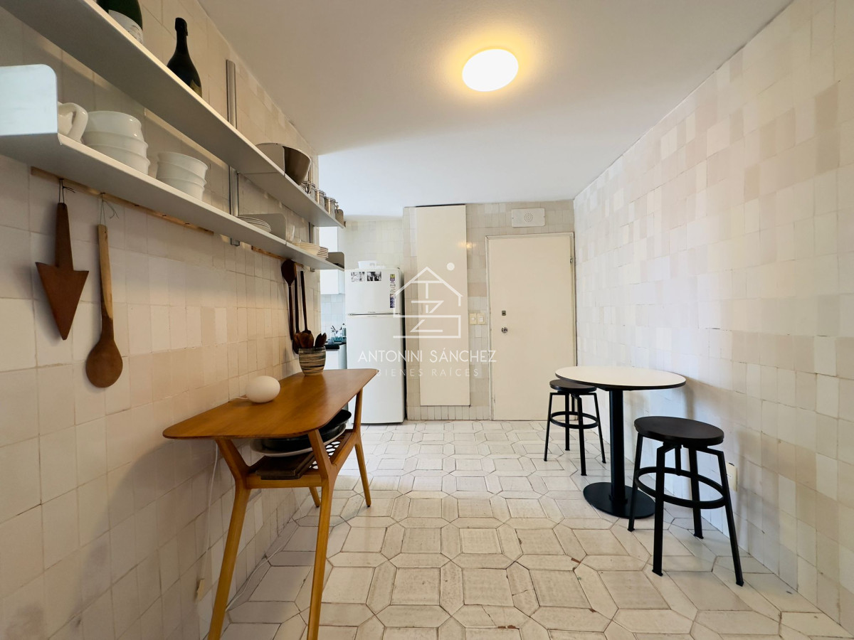 Apartamento ID.1426 - Apartamento en venta, 4 dormitorios, Punta del Este